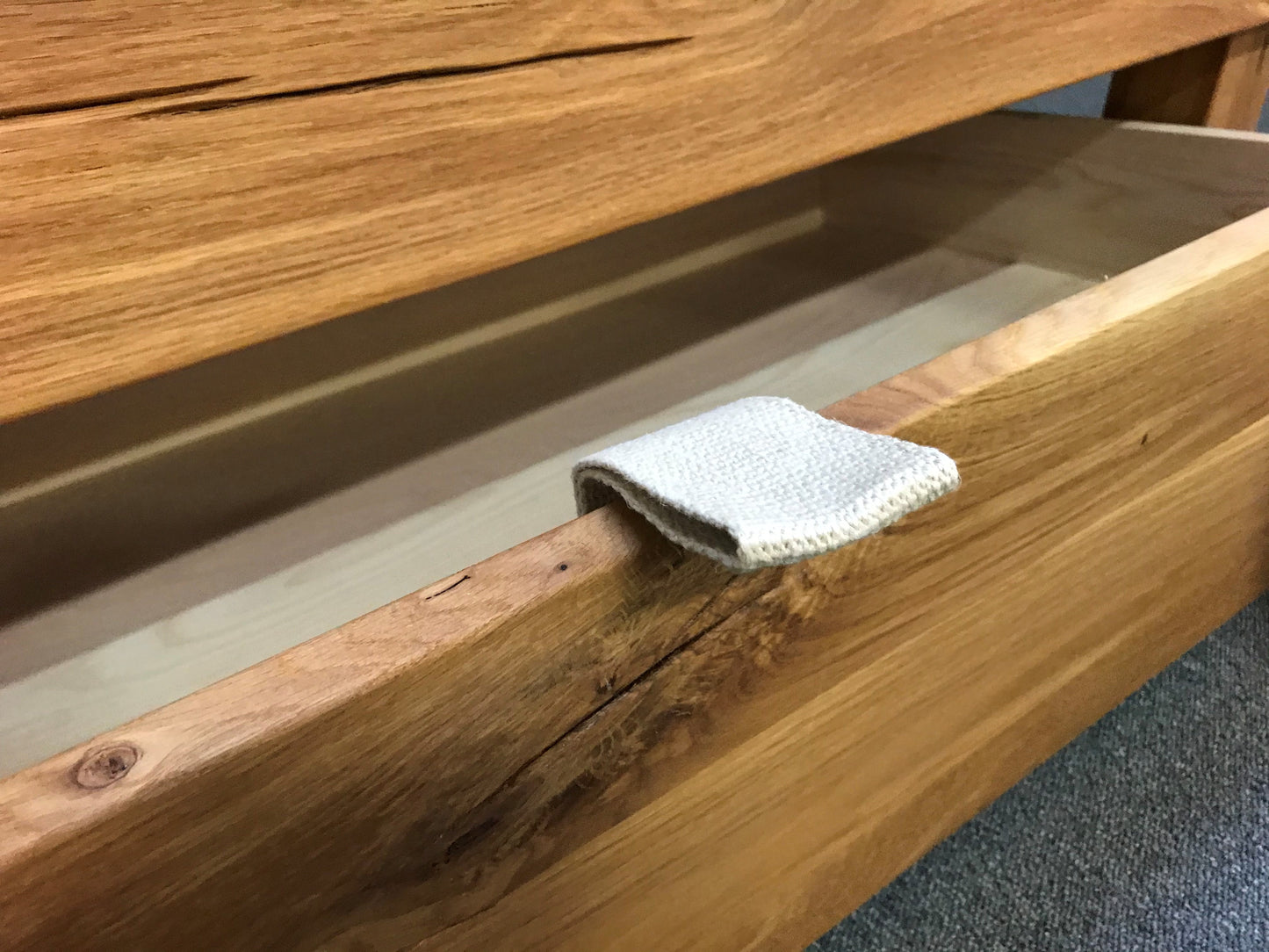 Kensington Bed Frame Y-Leg (Metal) 140x200 cm | Oak, oiled