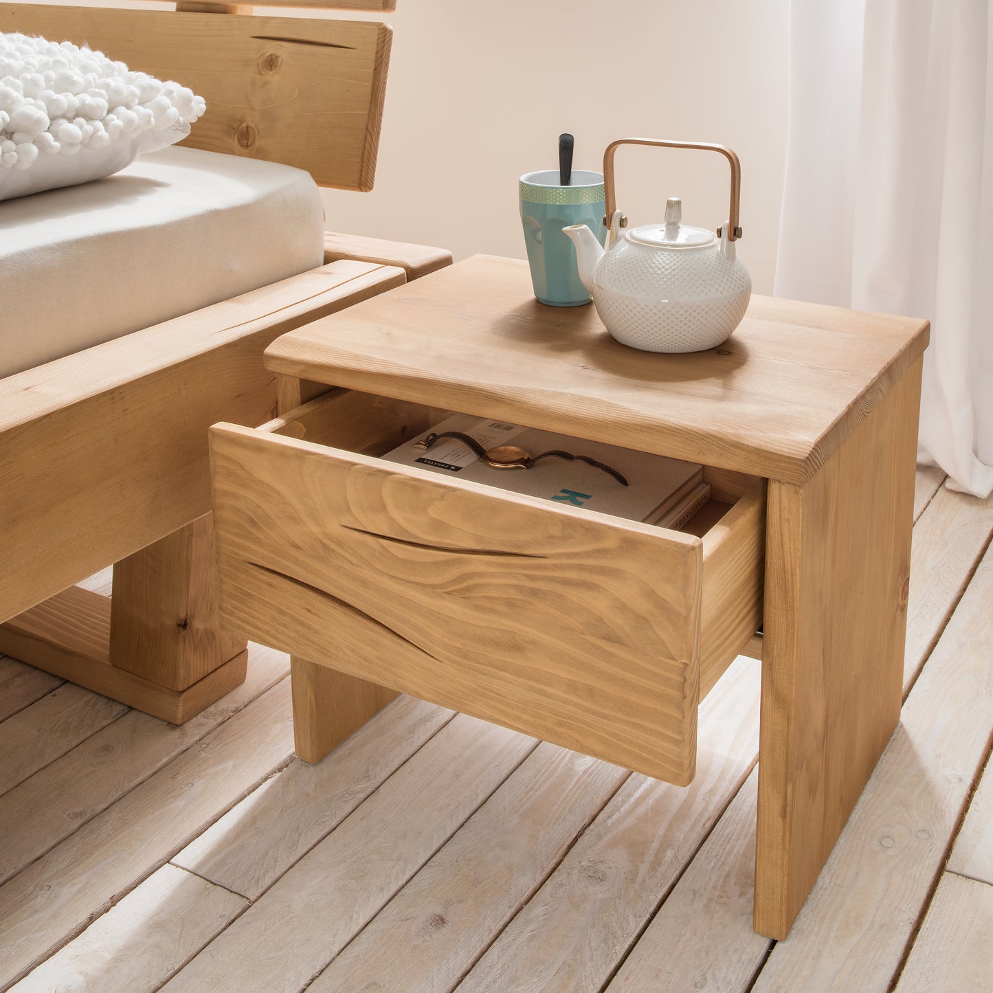 Kensington Bed Frame Y-Leg (Metal) 140x200 cm | Oak, oiled